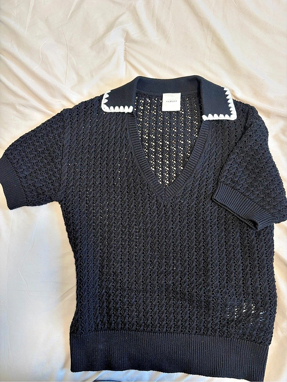 Varley Monte V Neck Knit Polo Knit Polo Black & White Size Small Like New